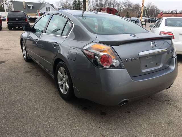 2007 Nissan Altima 2.5 S 4dr Sedan (2.5l I4 CVT)